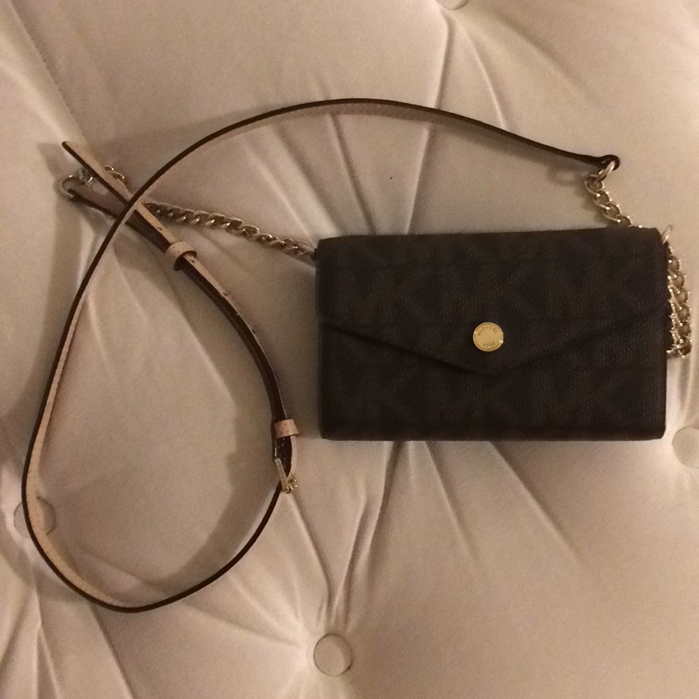 Micheal Kors brown wallet purse